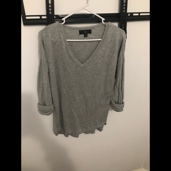 Sweater - Picture 1 of 4